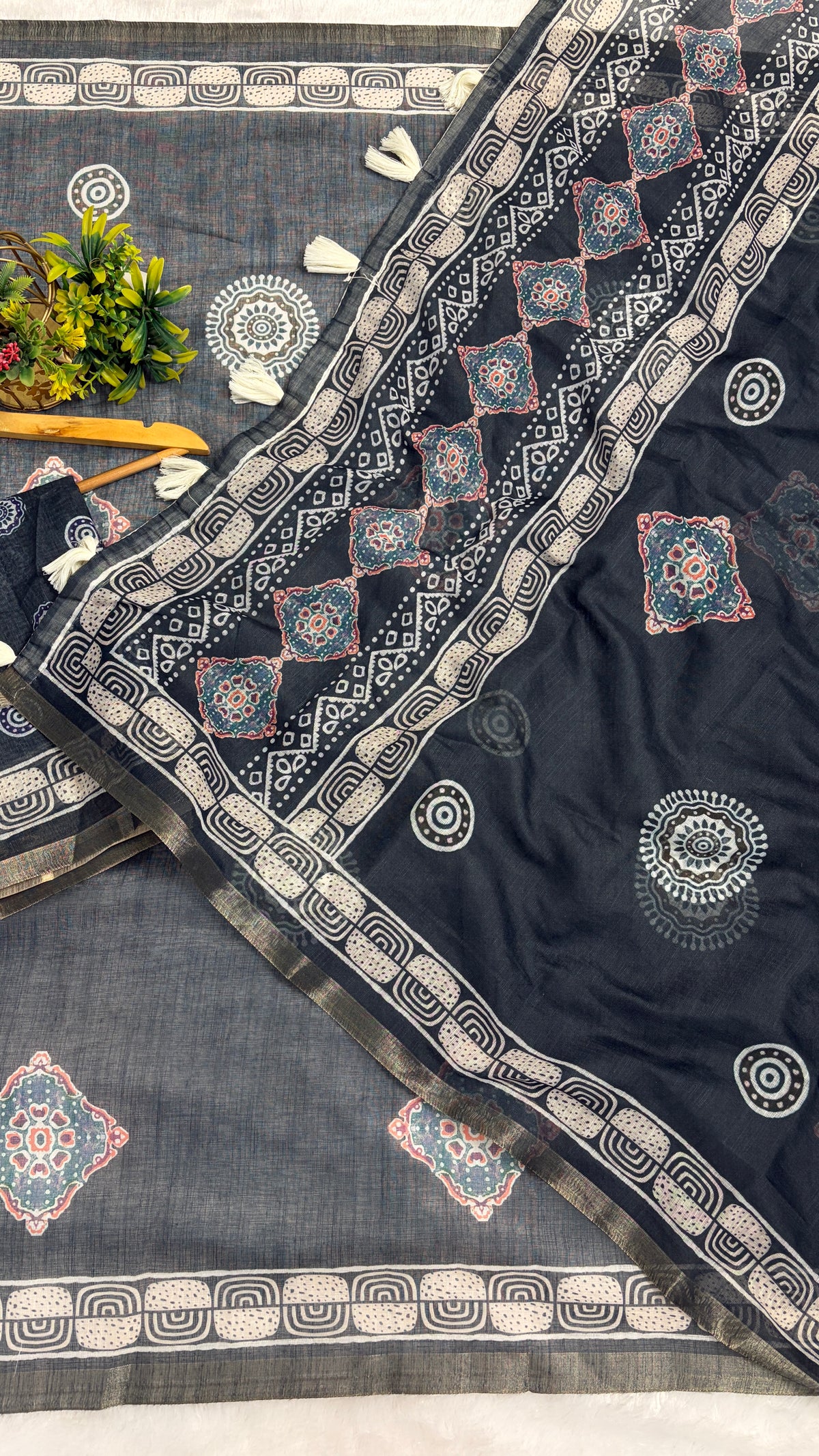 Cotton Linen Grey With Blue Tone Abstract Print Saree