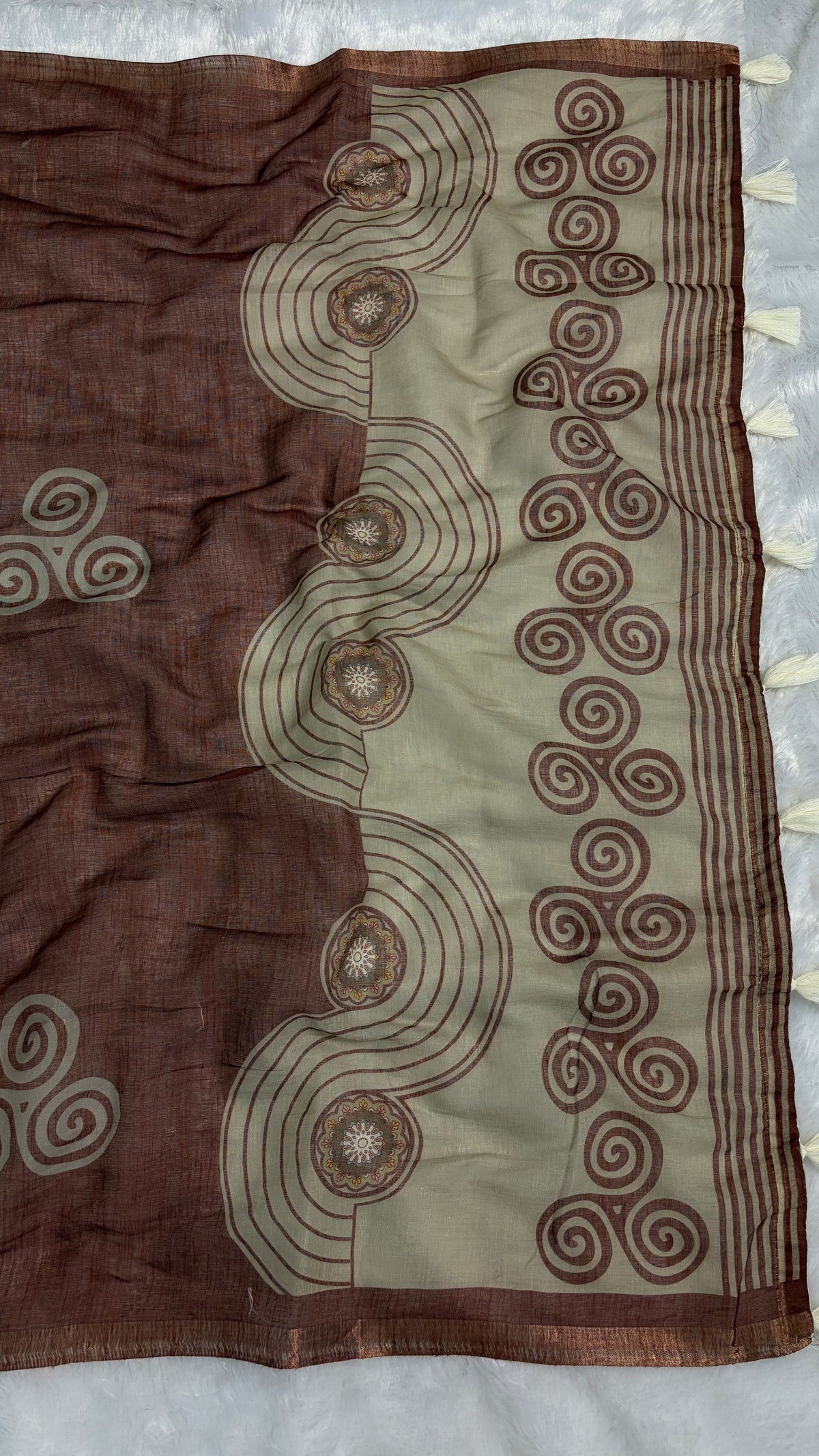 Cotton Linen Maroon with Rust Tone Abstract Prints Saree