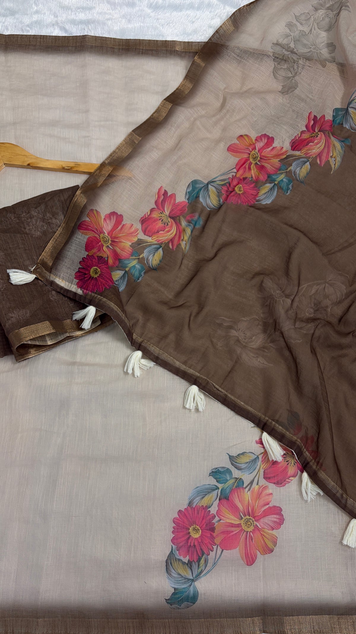 Cotton Linen Beige plus Mahendi Colour flower Print Saree