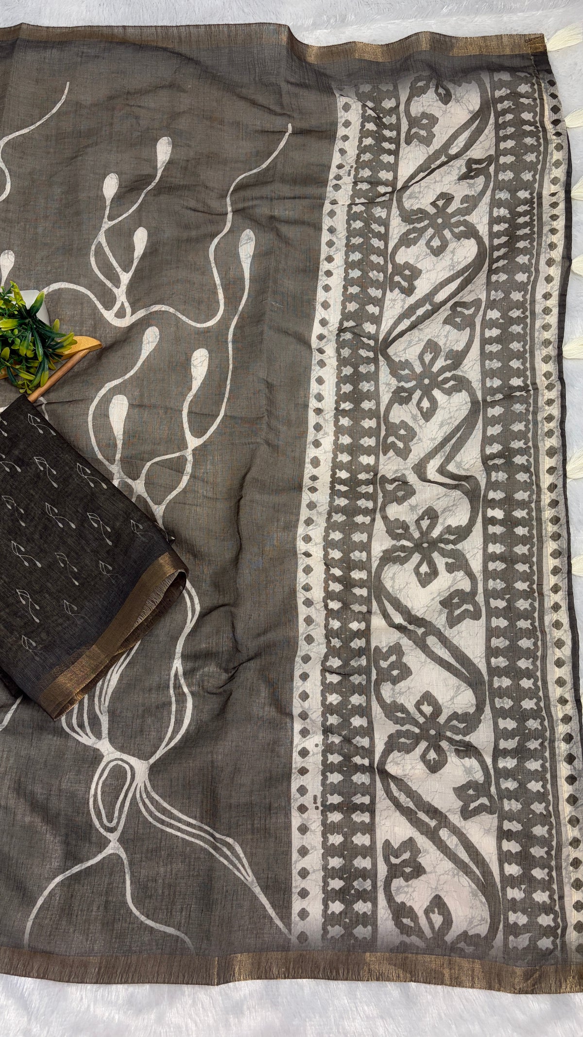 Cotton Linen Bottle Green Color Saree