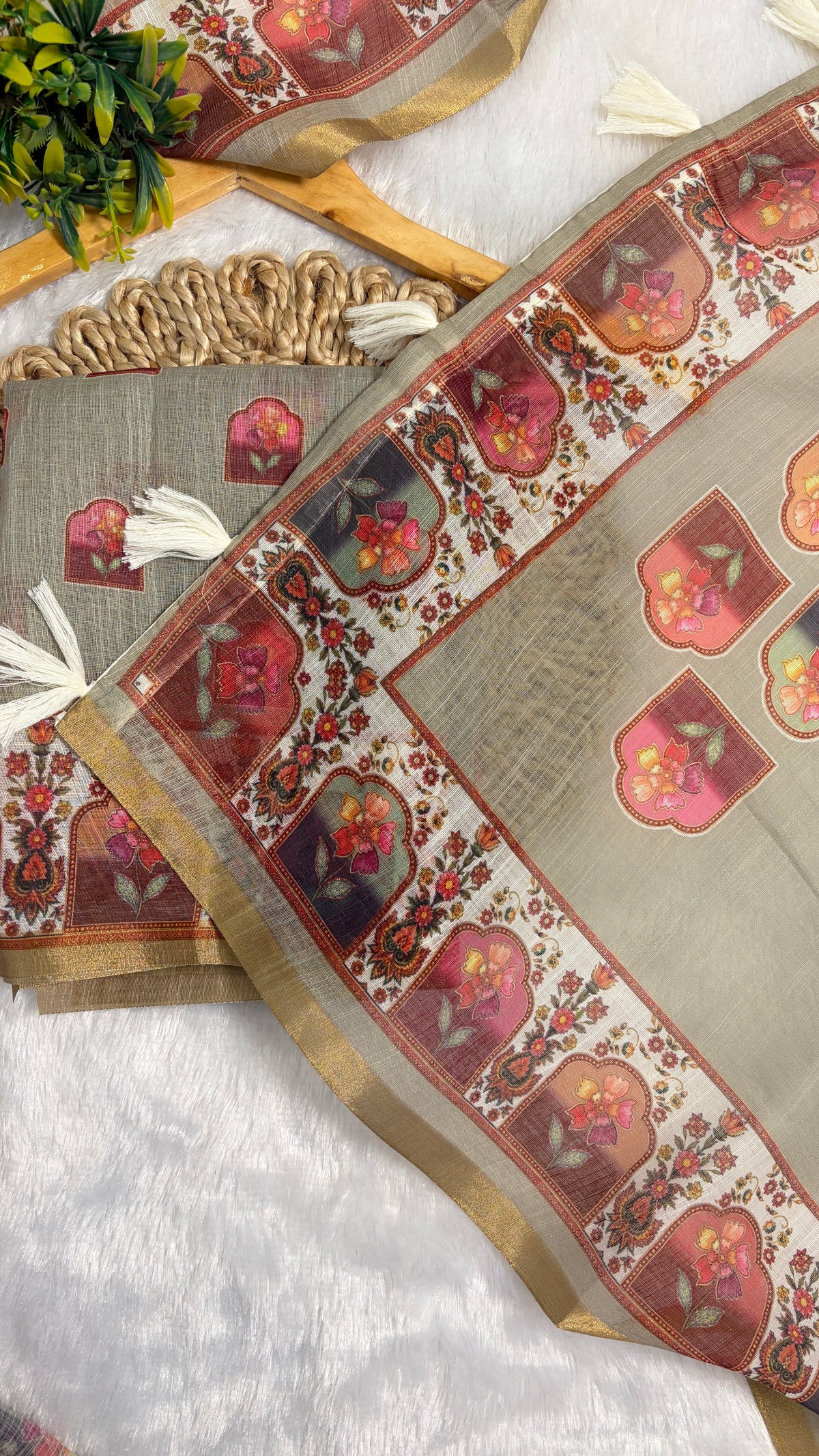 Cotton Linen Light Pista Color Abstract Print Saree