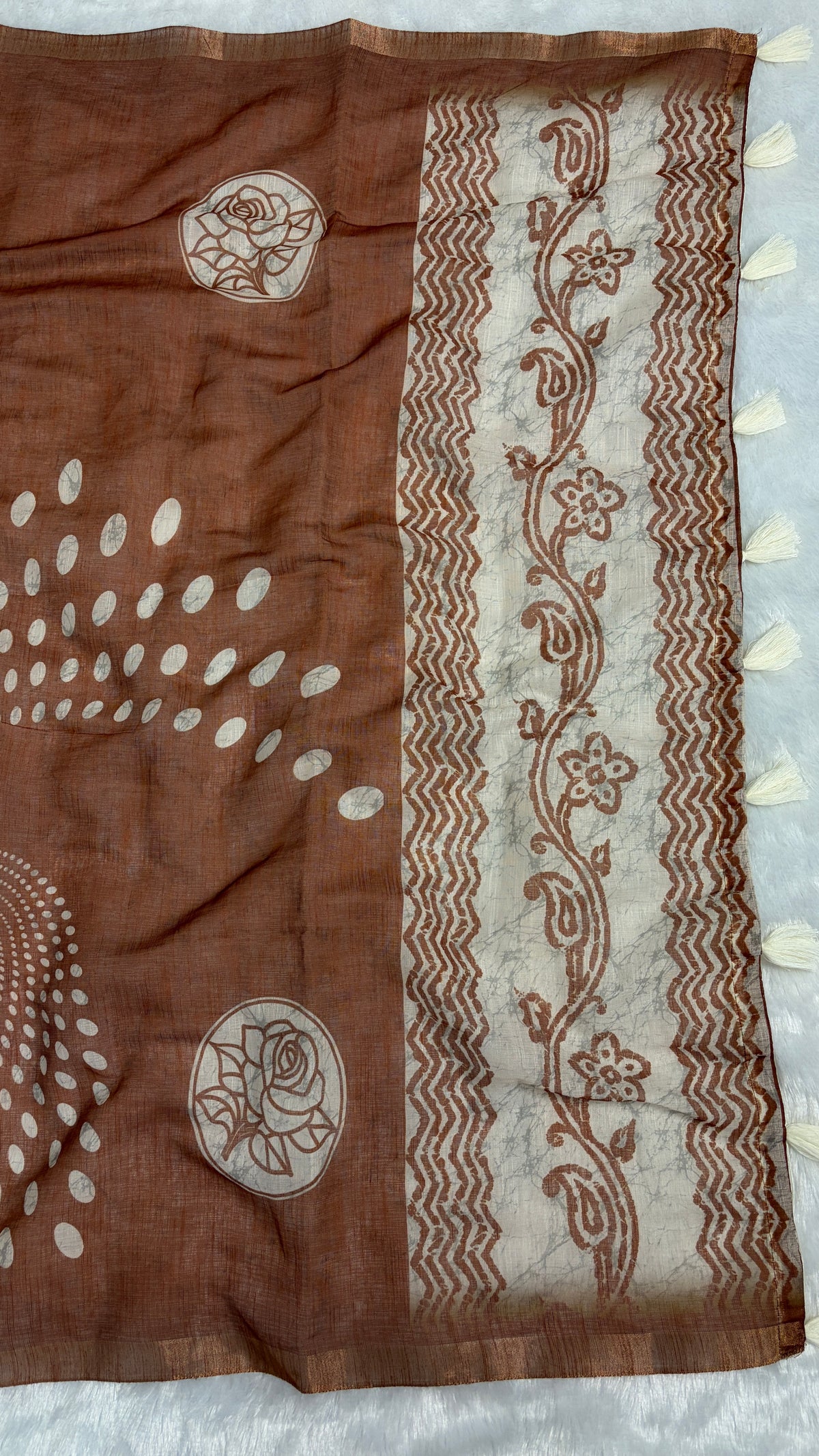 Cotton Linen Rust Color Abstract Print Saree