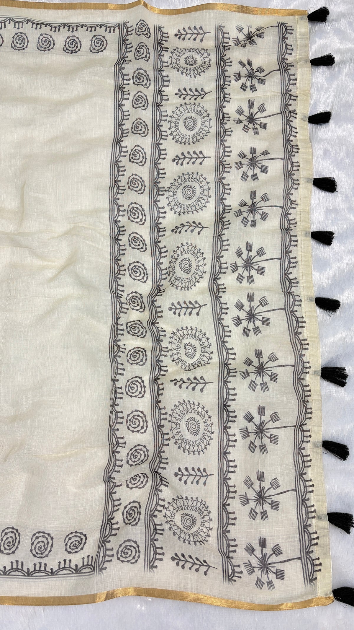 Cotton Linen Black & White Abstract Printed Saree With Black Tassels