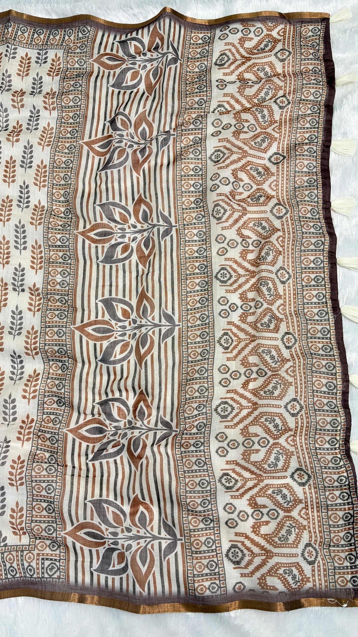 Cotton Linen White with Purple Color Blouse Heavy Printed Saree