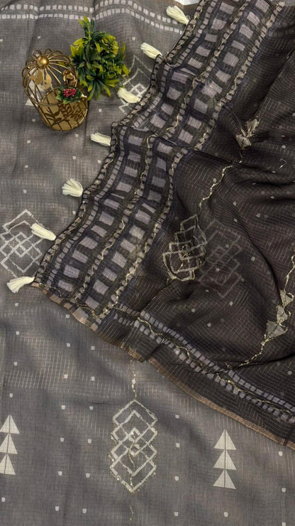 Kota Doriya Geometric Design Print With Aari Work