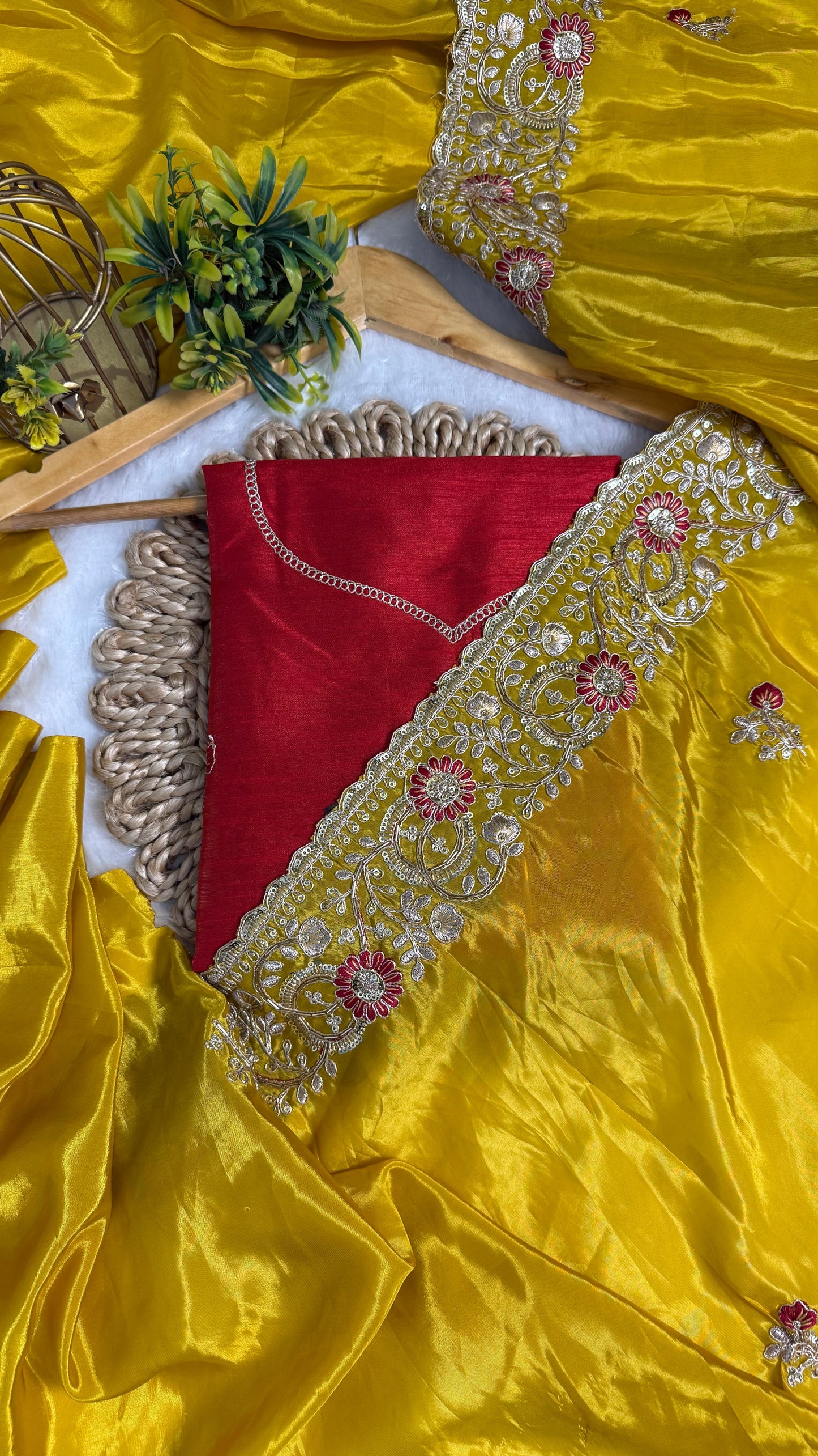 Royal Heavy Pitta and Flower Work Saree