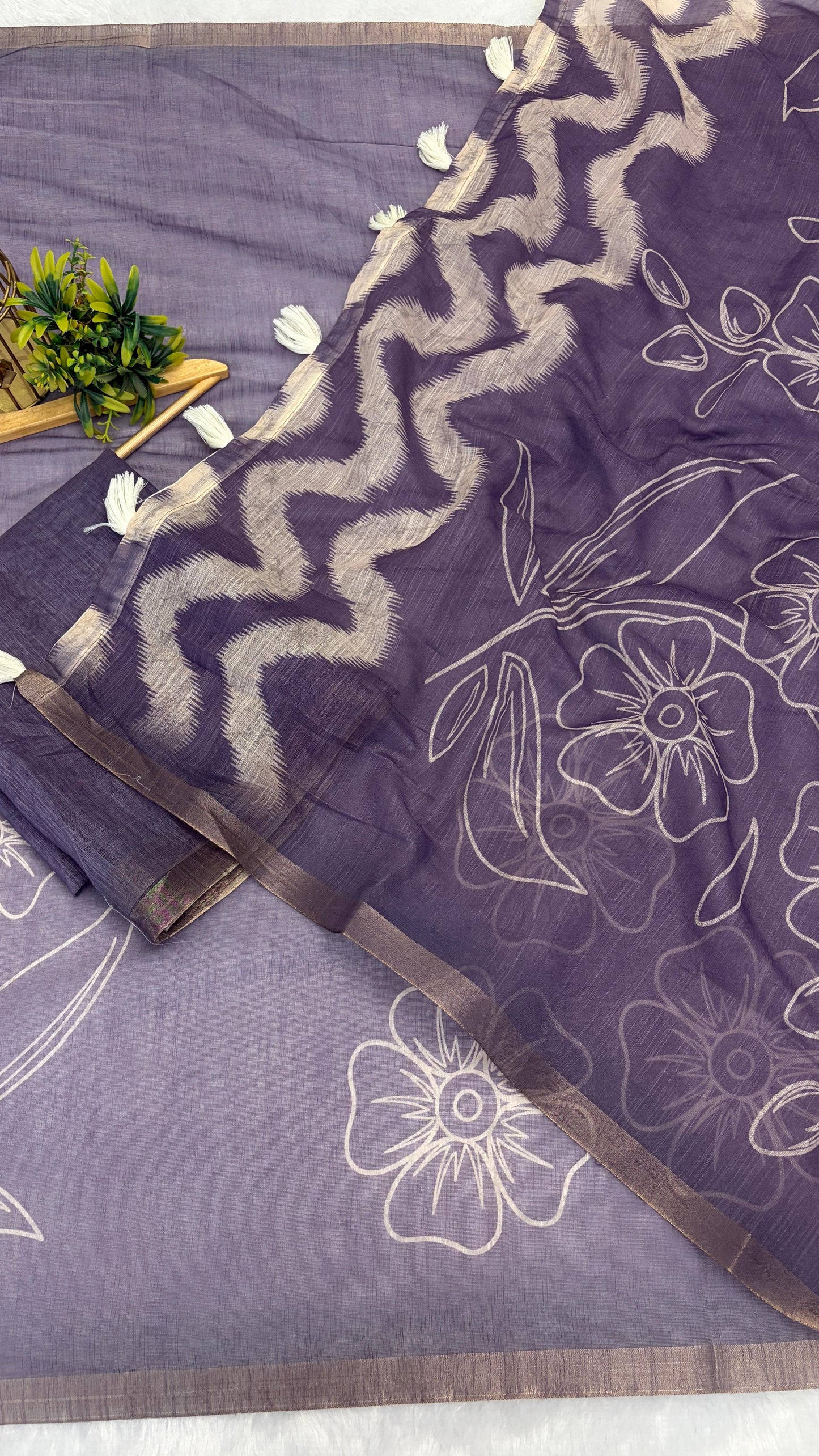 Cotton Linen Flower Print Saree