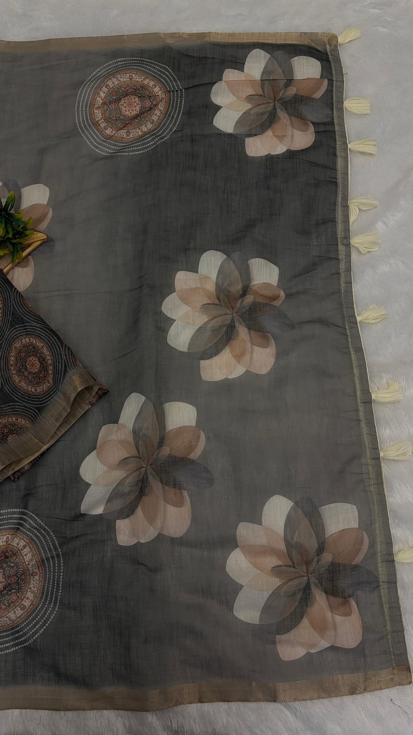 Cotton Linen Royal Print Saree