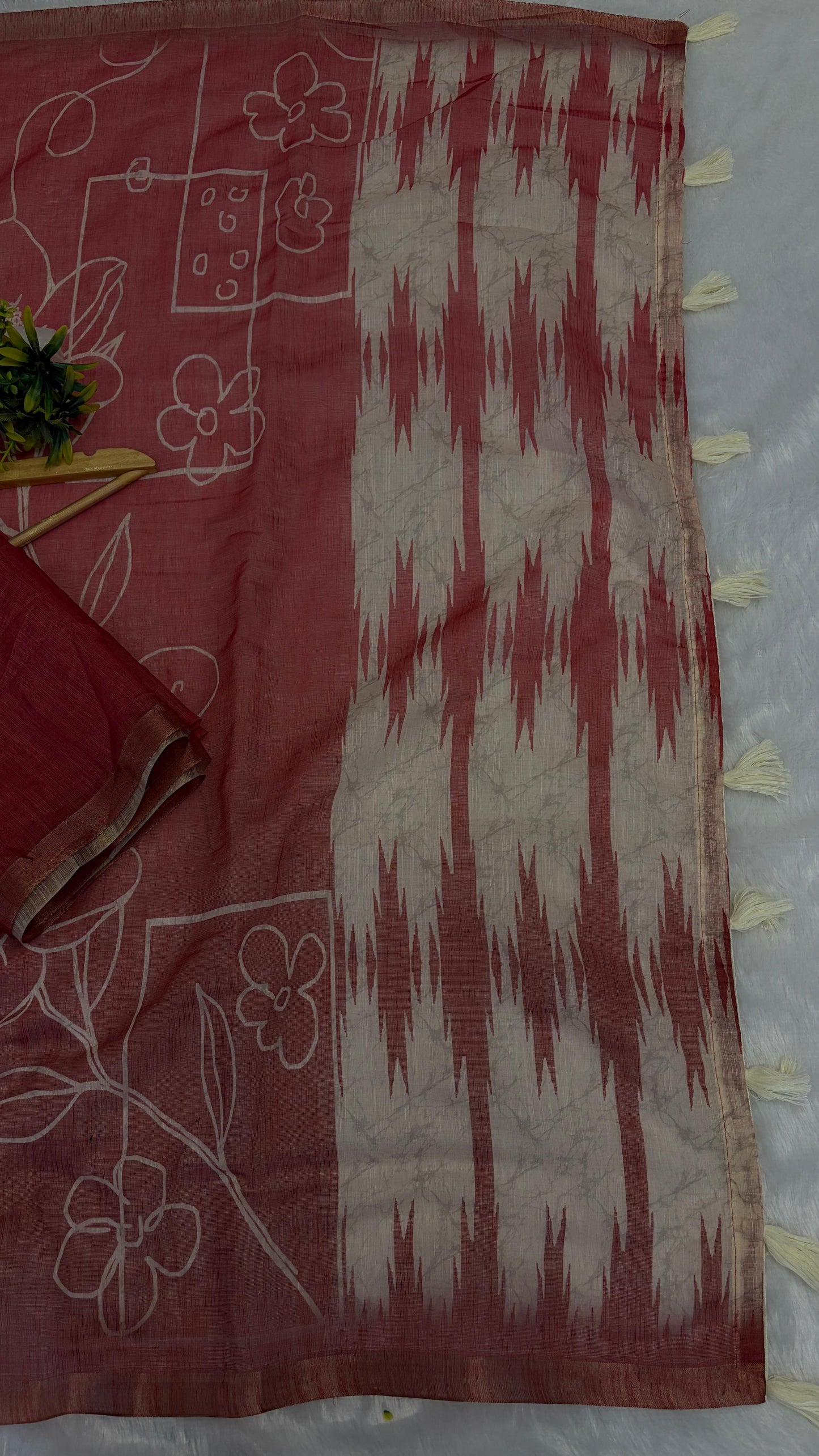 Cotton Linen Flower Print Saree