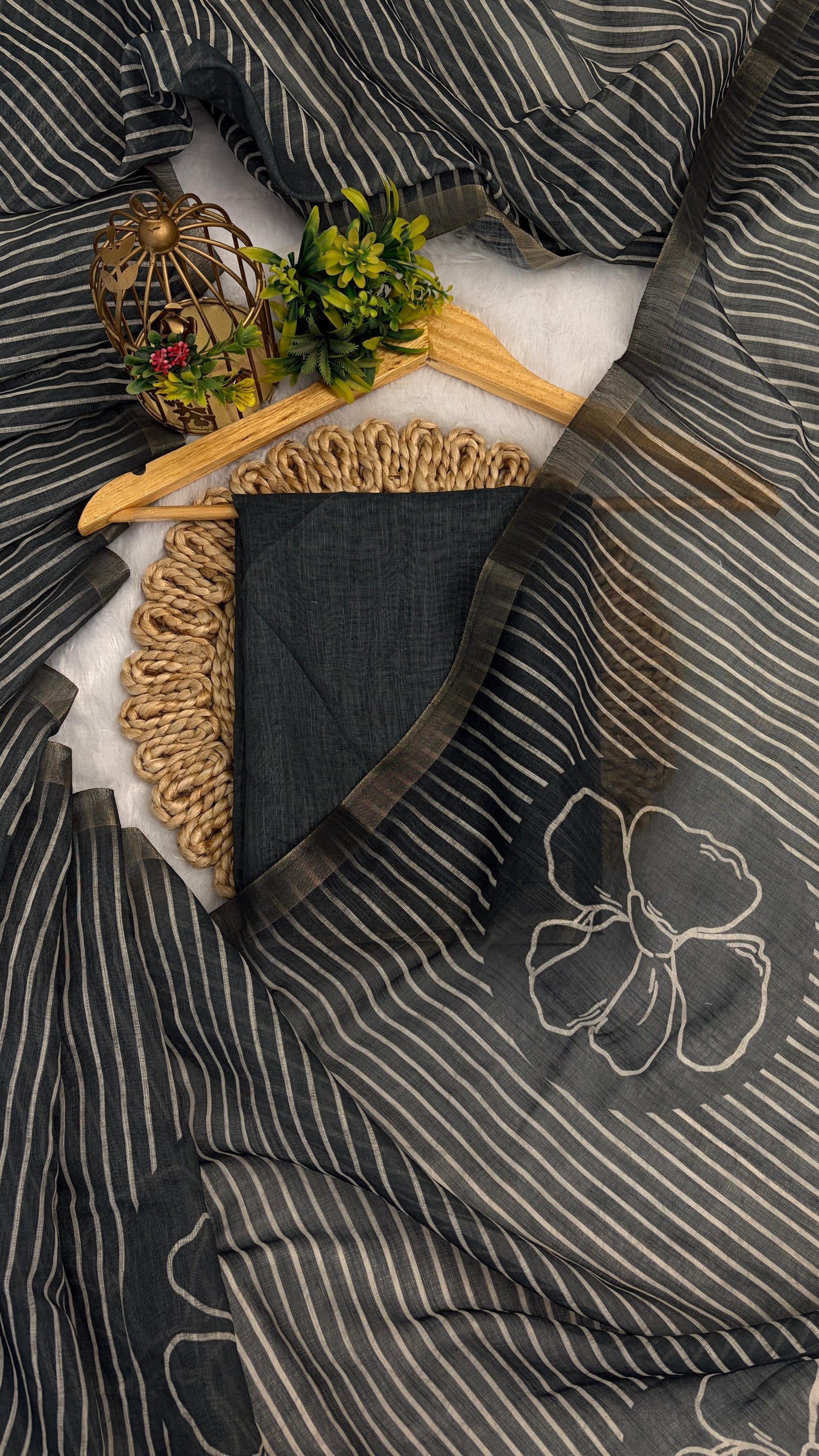 Cotton Linen Flower Print Saree