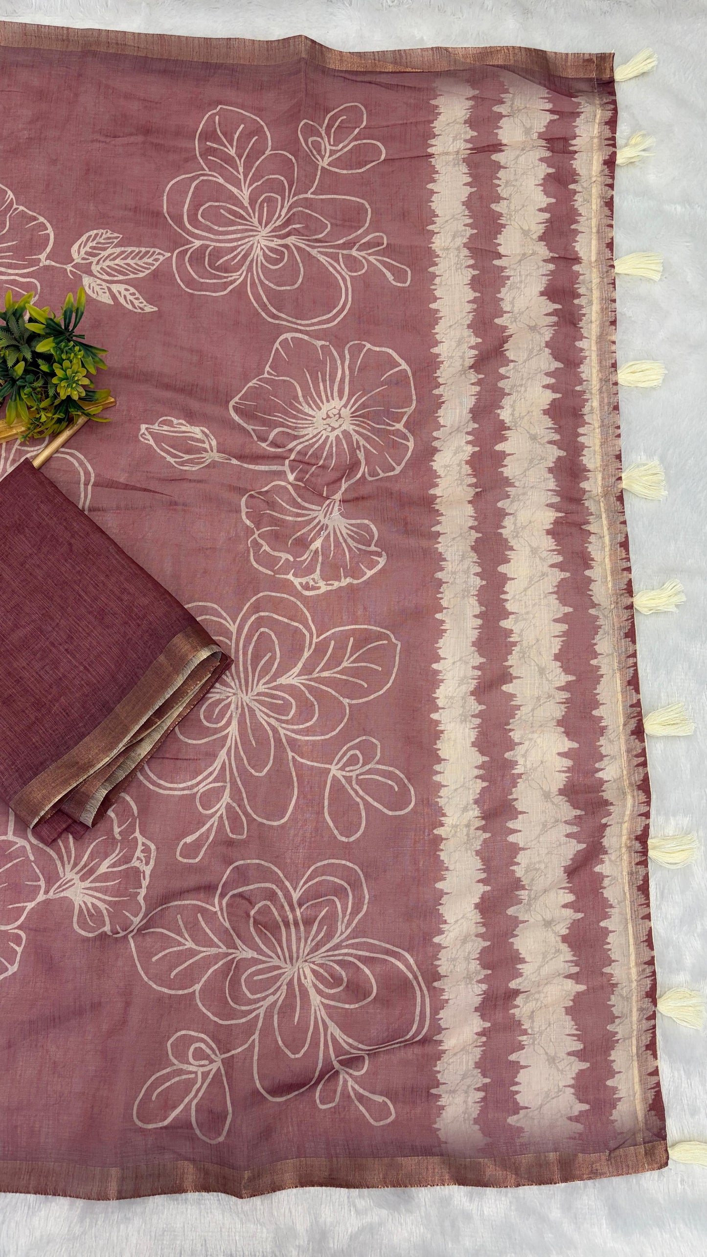 Cotton Linen Flower Print Saree