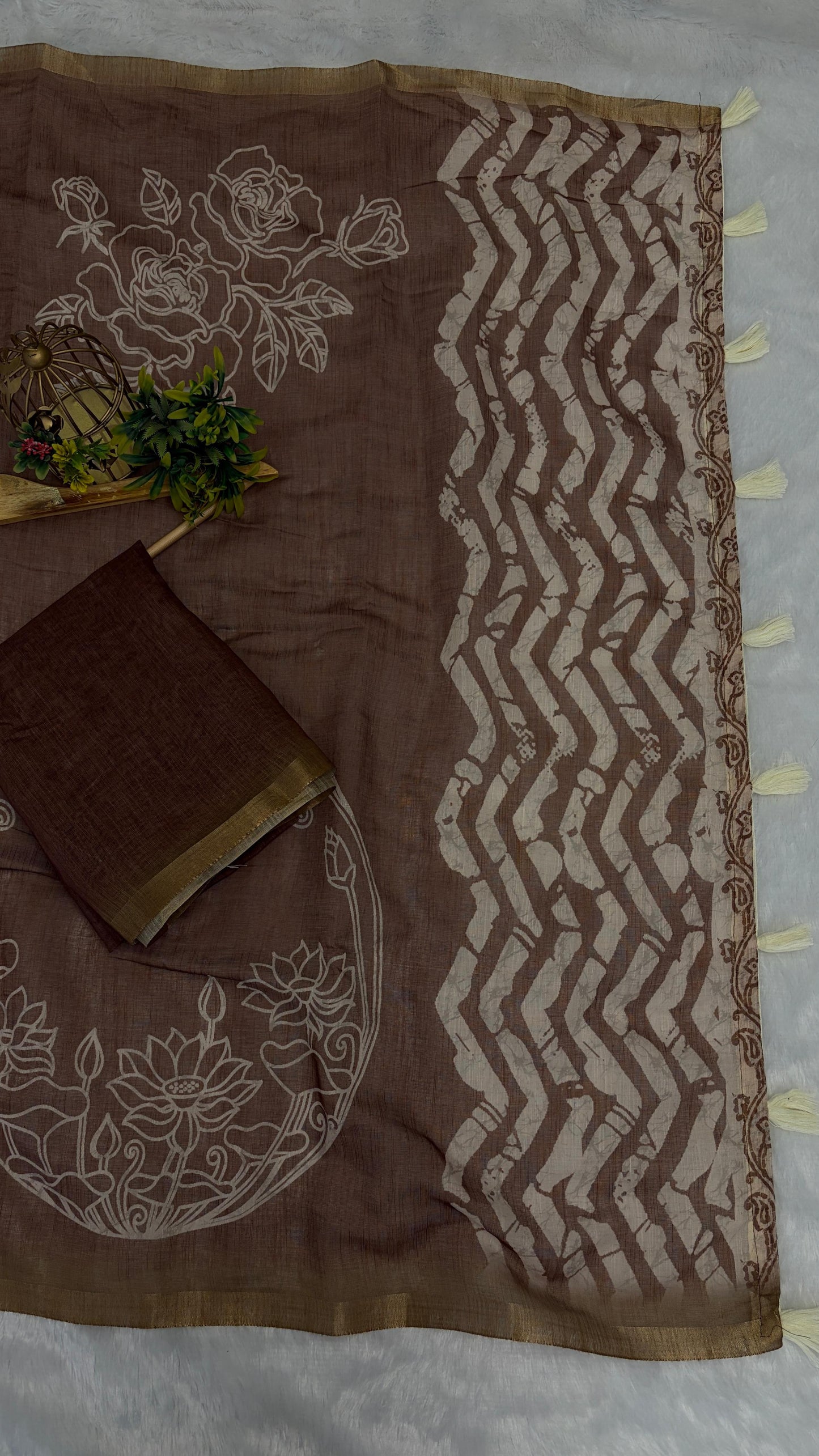 Cotton Linen Flower Print Saree