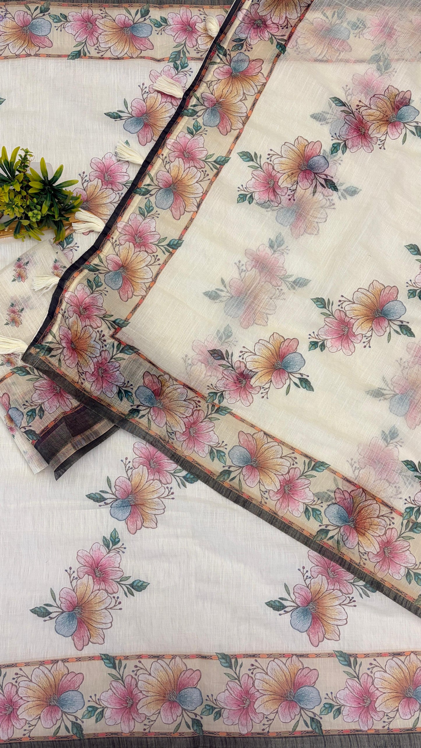 Cotton Linen Flower Print Saree