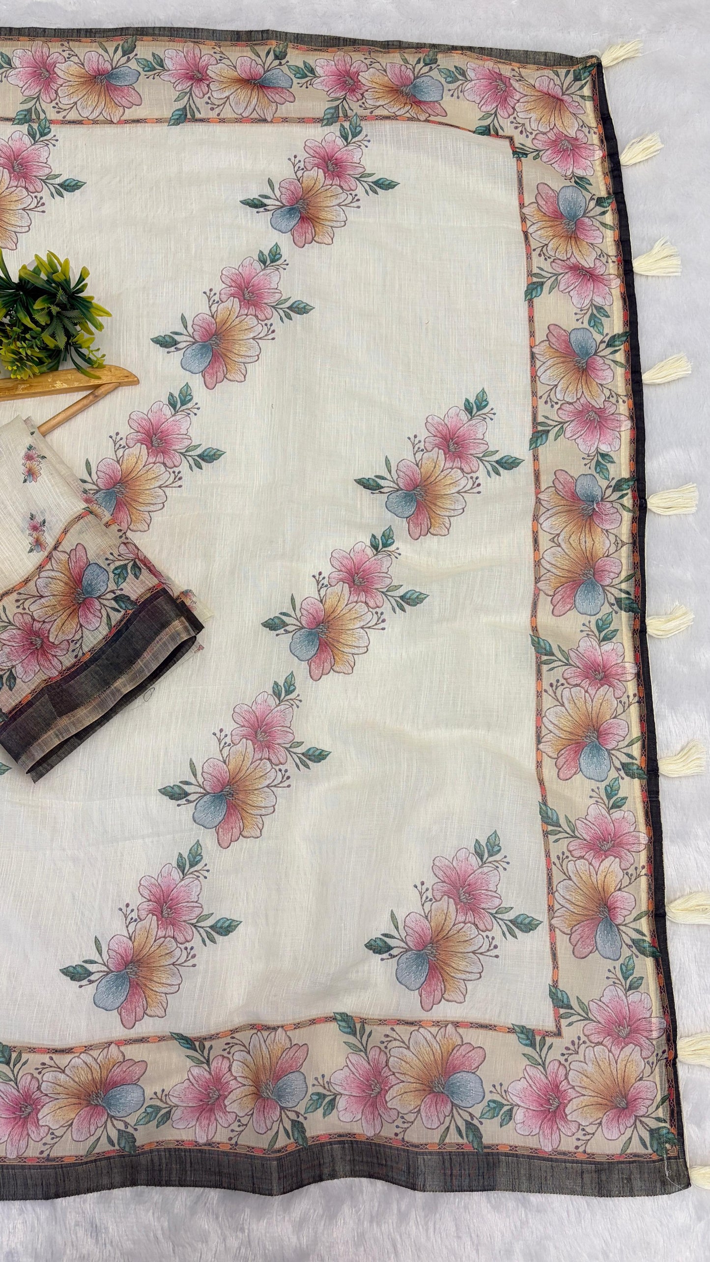 Cotton Linen Flower Print Saree