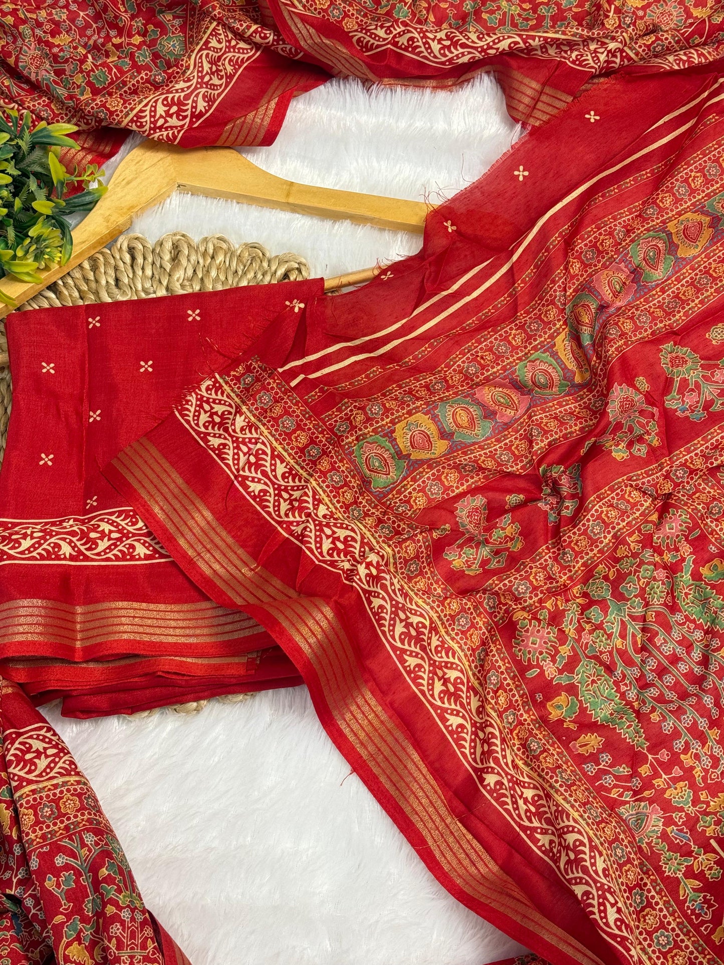 Mulmul Cotton Kalamkari Design with Paisley Border